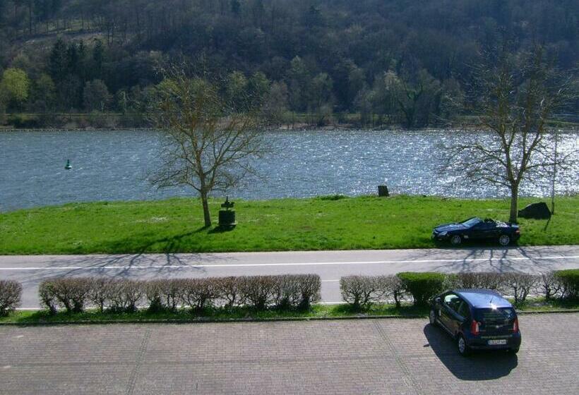 Номер Стандарт, Gasthaus Zur Traube