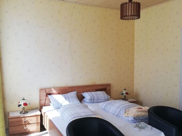 Номер Стандарт, Gasthaus Zur Traube