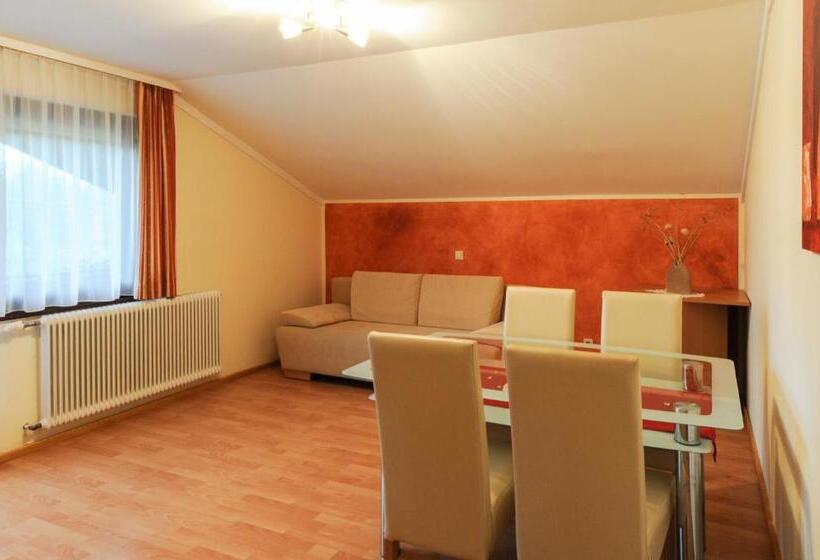 Апартаменты 2 Спальни, Waldpension Schiefling Am See