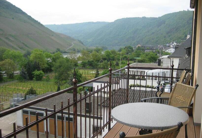 Апартаменты 2 Спальни с Балконом, Weingut Goeres