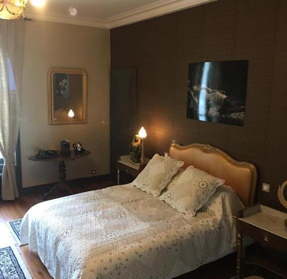 Номер Deluxe Кровать Кинг, Le Petit Château Des Cedres