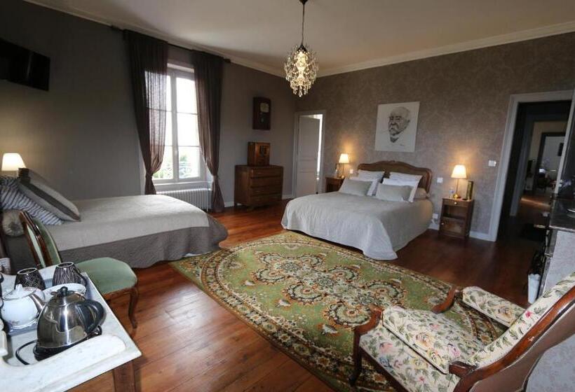 Семейный Номер Deluxe, Le Petit Château Des Cedres