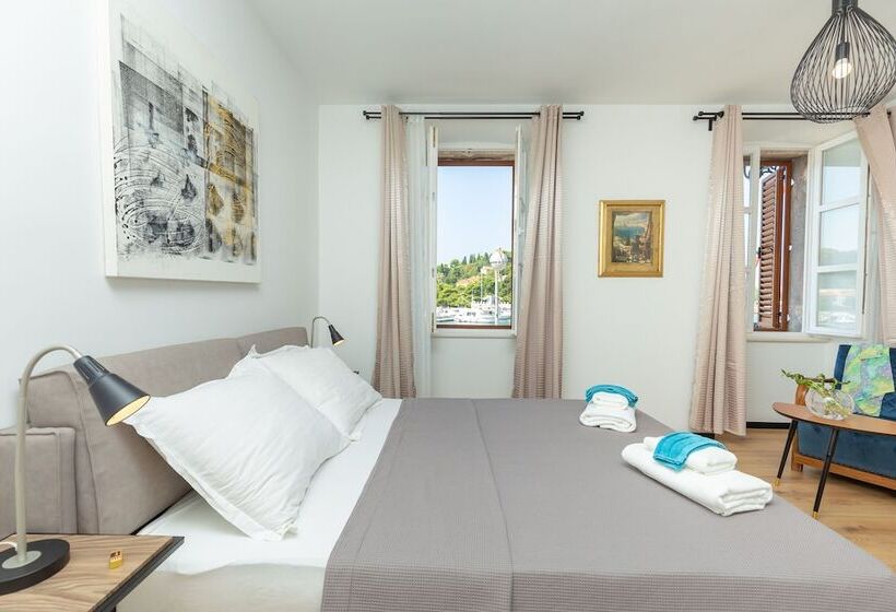 اتاق استاندارد با تخت دوبل و چشم‌انداز دریا, Boutique Garden Rooms