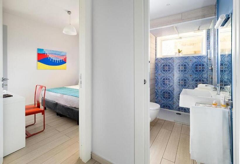 آپارتمان 1 خوابه با چشم‌انداز دریا, Isola Bella Infinity Suites