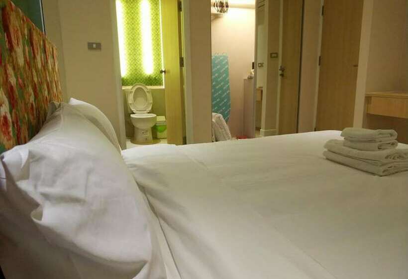 اتاق استاندارد با چشم‌انداز استخر, Many Holiday Caribbean Resort