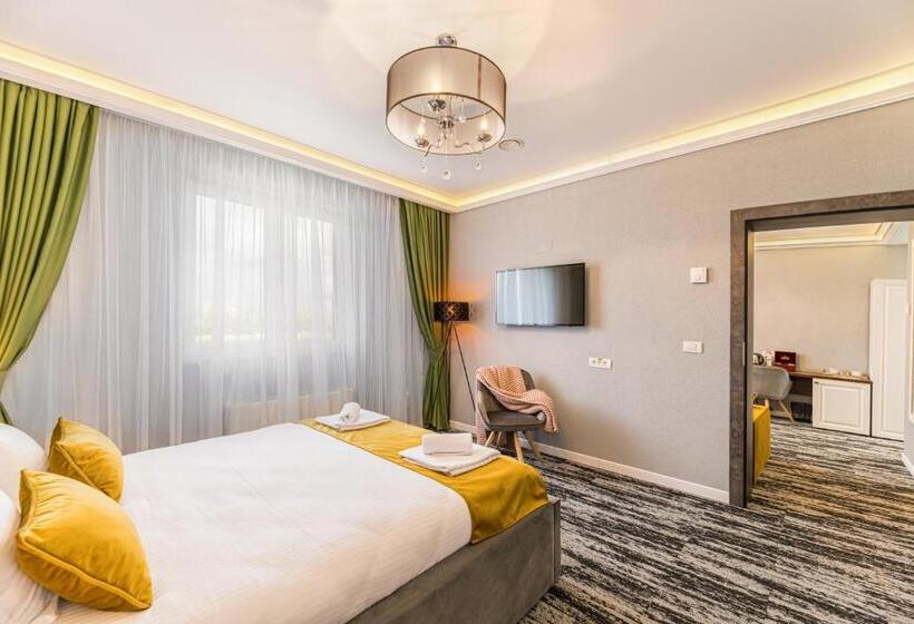 סוויטת ג'וניור, Stejarii Resort