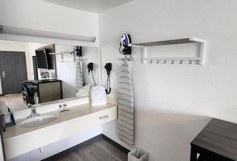 Стандартный Номер Кровать Кинг, Country Inn Banning