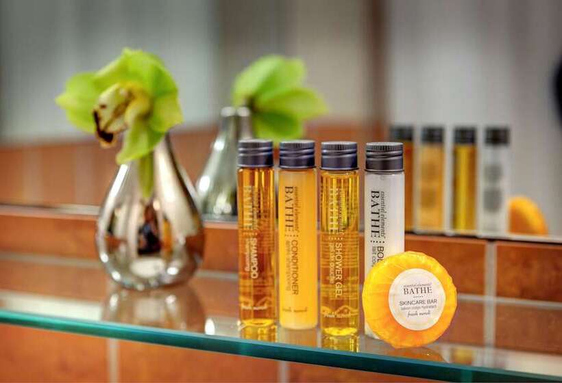 발코니가 있는 스위트, Giraffe By Library Hotel Collection