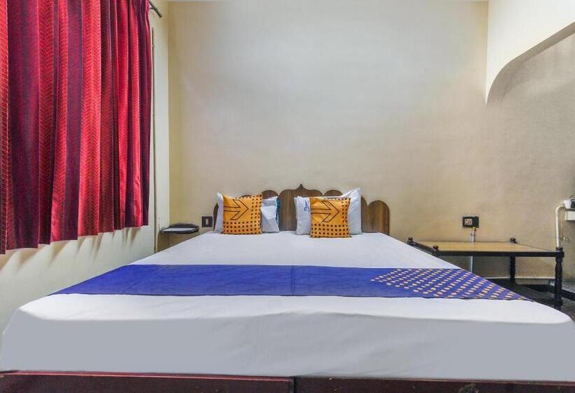 标准间, Spot On Thangam Lodge