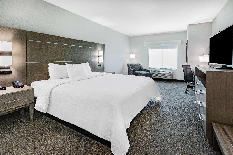 스탠다드 룸 킹사이즈 침대, La Quinta Inn & Suites By Wyndham Jackson Cape Girardeau