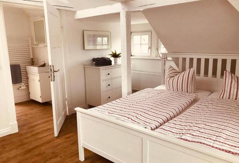 Апартаменты 1 Спальня с Балконом, Villa 32 Kröpelin