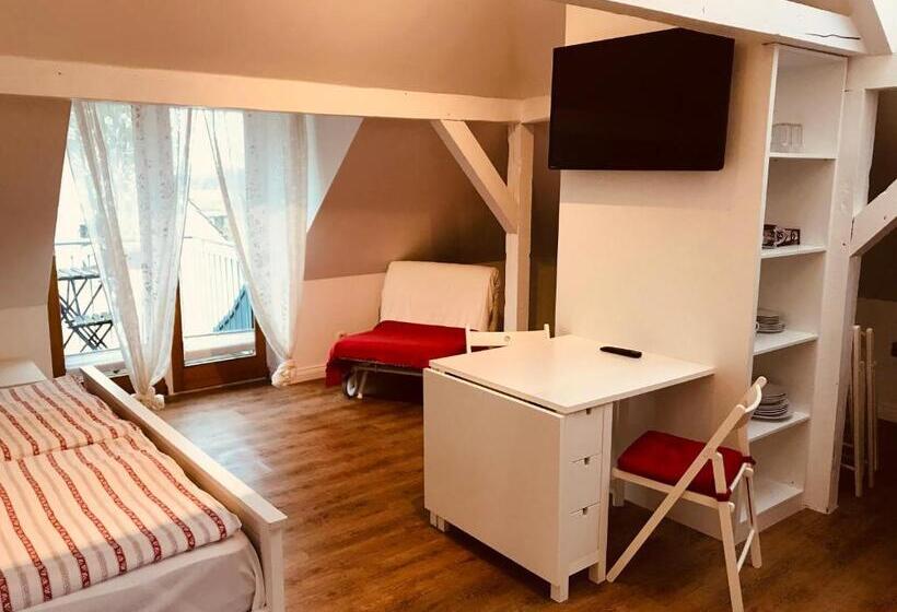 Апартаменты 1 Спальня с Балконом, Villa 32 Kröpelin