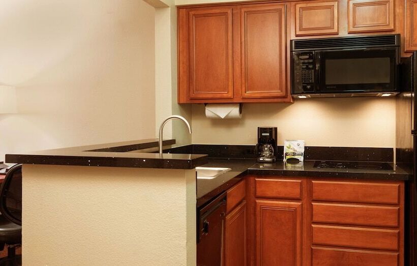 스탠다드 스튜디오, Larkspur Landing Extended Stay Suites Sunnyvale