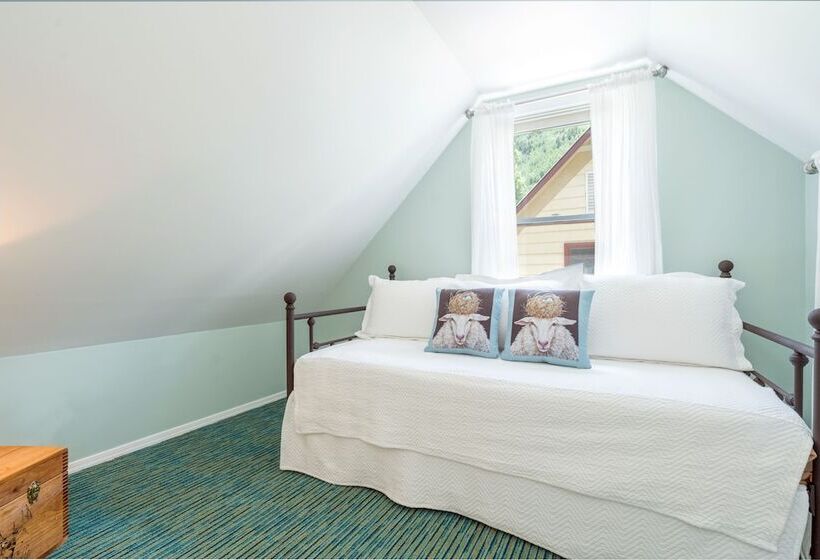 １ベッドルームハウス, The Victorian Inn
