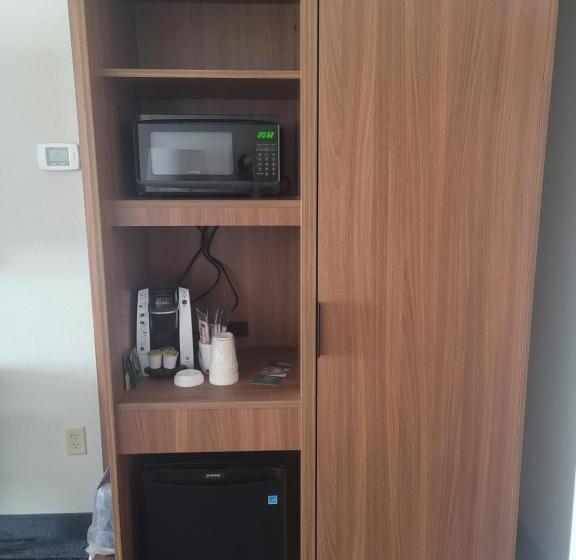Люкс Кровать Кинг, Fairfield By Marriott Inn & Suites Helena North