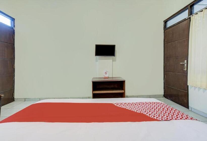 Номер Стандарт, Reddoorz Syariah At Hotel Pandan Wangi Near Alun Alun Sidoarjo