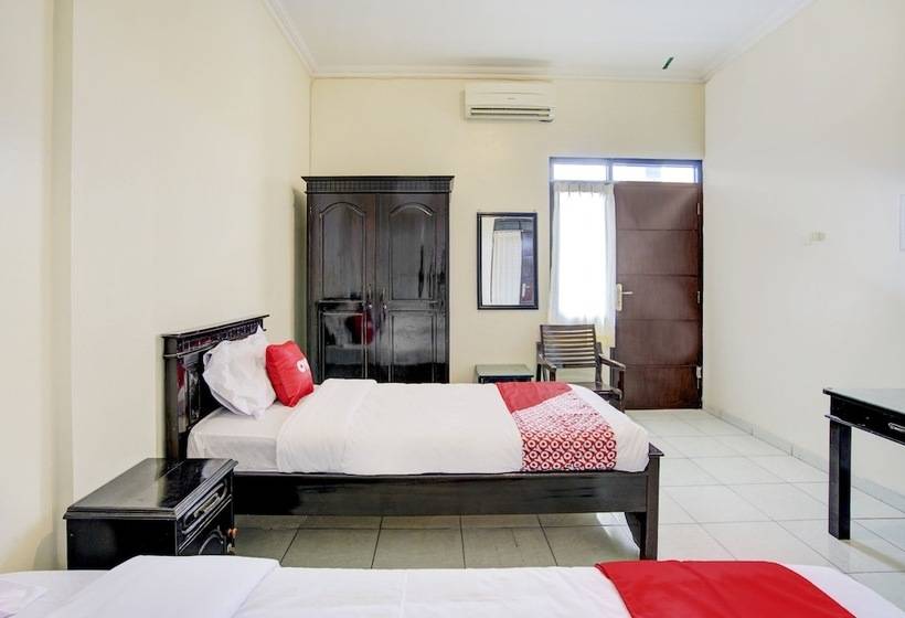 Номер Стандарт, Reddoorz Syariah At Hotel Pandan Wangi Near Alun Alun Sidoarjo