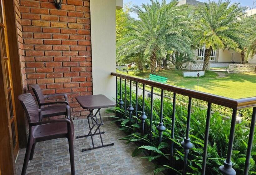 디럭스 룸, The Creek Boutique Resort & Spa