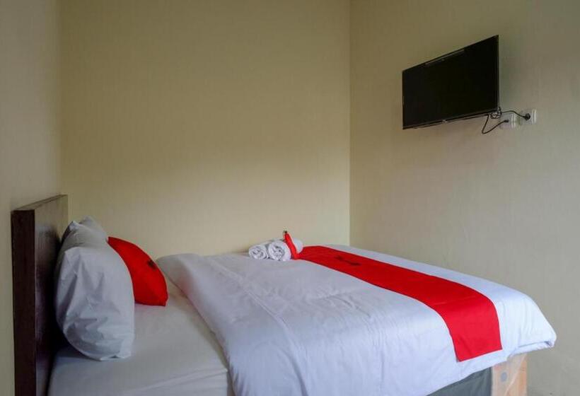 Номер Стандарт, Reddoorz Near Stadion 45 Karanganyar