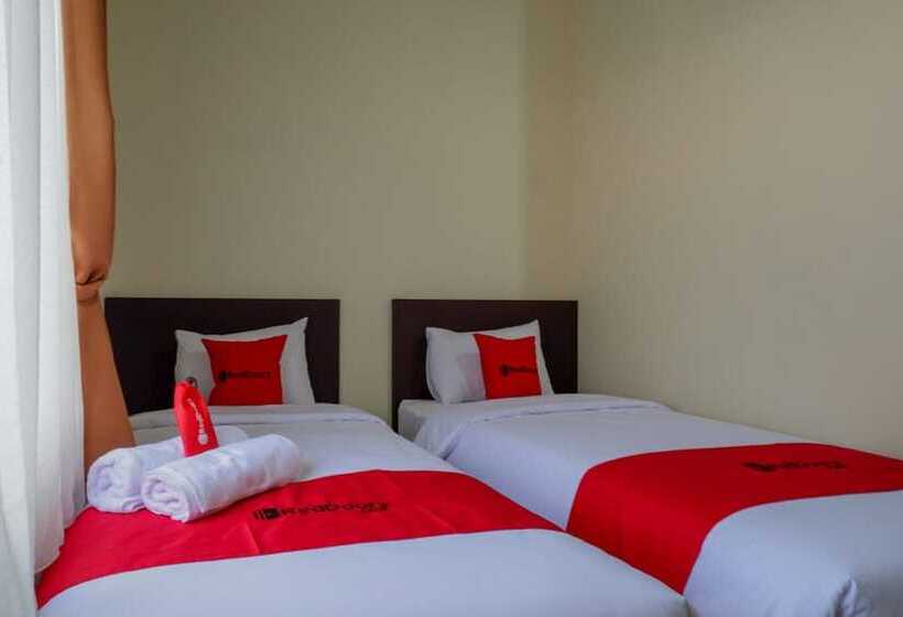 Номер Стандарт, Reddoorz Near Stadion 45 Karanganyar