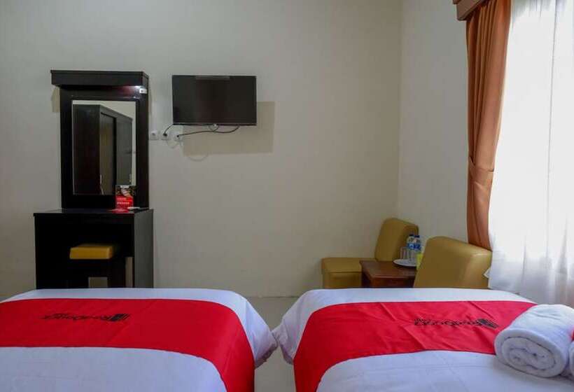 Номер Стандарт, Reddoorz Near Stadion 45 Karanganyar