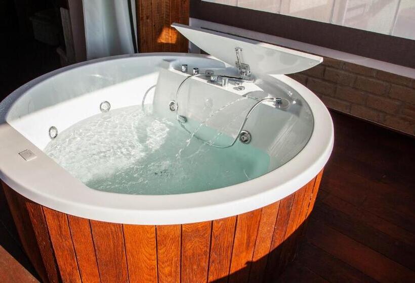 Люкс Повышенной Комфортности, Villa & Spasuitebo Roma