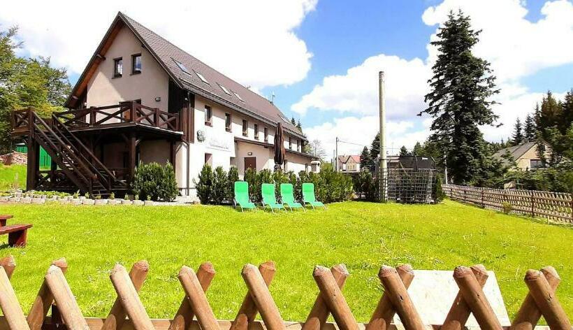 Трехместный Номер Deluxe, Penzion Studánka, Klíny