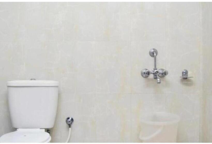 스탠다드 룸 킹사이즈 침대, Residential Stay In The City