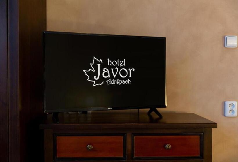 디럭스 스튜디오, Javor