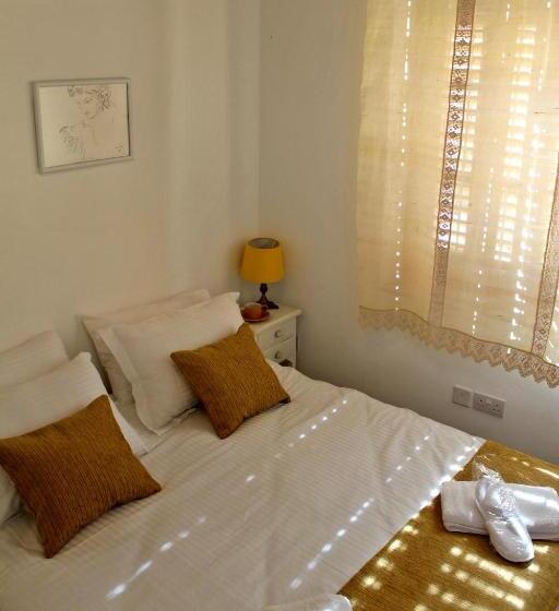 Номер Стандарт, Pedieos Guest House