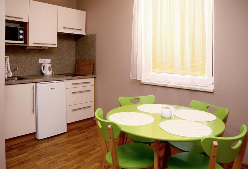 Люкс Deluxe Кровать Кинг, Sedlecký Dvůr