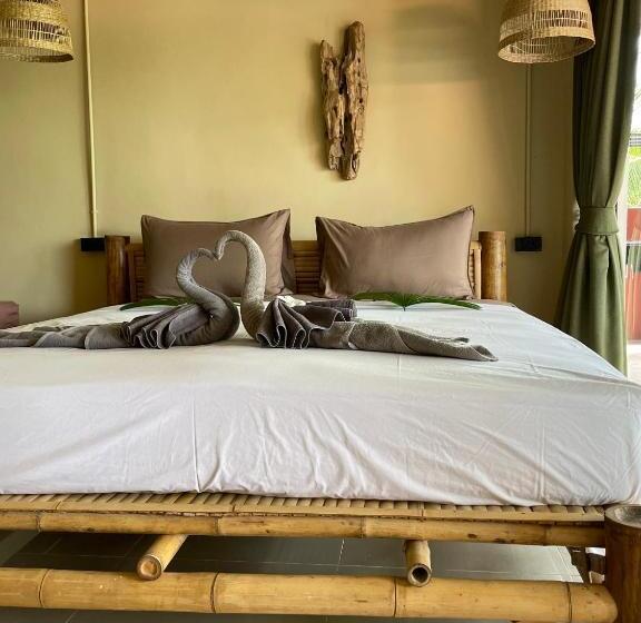 Номер Стандарт Трехместный, Mythai Guesthouse