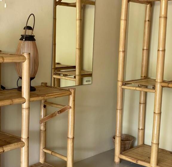 Номер Стандарт Трехместный, Mythai Guesthouse