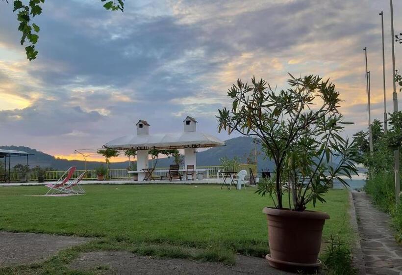 Семейный Номер, Family Hotel Belvedere