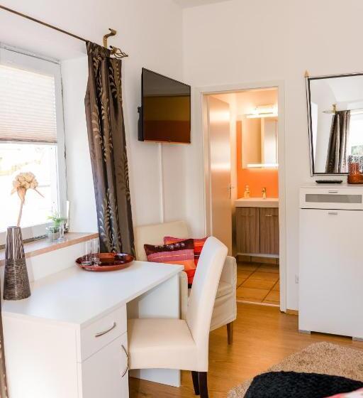 Номер Стандарт, Frühstückspension Scharinger Hof