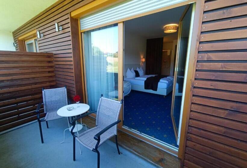 Номер Стандарт с Балконом, Golf Resort Klöch