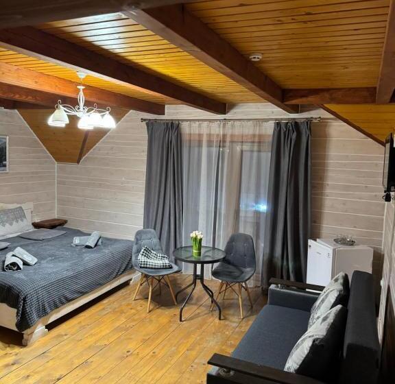 Family Suite, готель близнюки