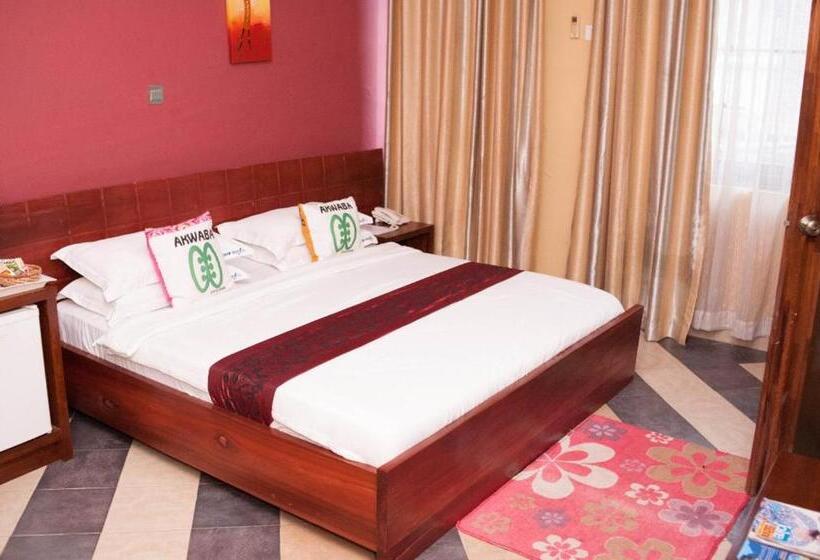 Family Suite, Triple Hill