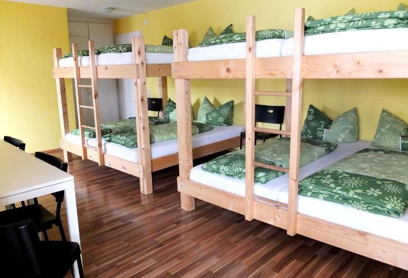 Кровать в Общей Комнате, Outdoor Zentrum Allgäu  Hostel