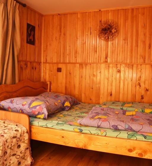 Студия Стандарт, Guest House Mandrivnyi Rooms&apartments