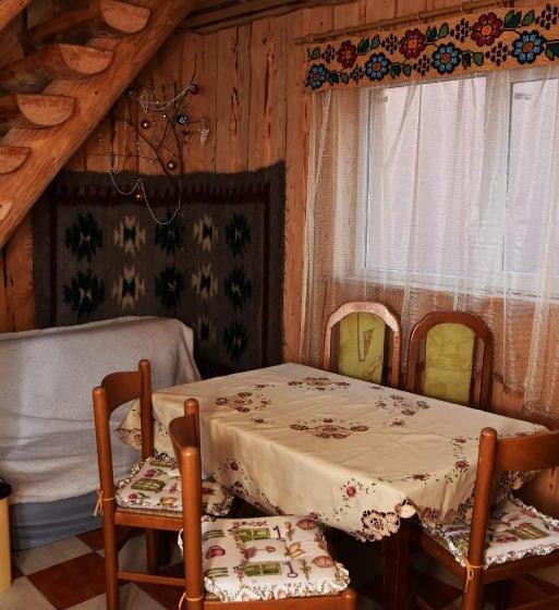 Дом 3 Спальни, Guest House Mandrivnyi Rooms&apartments