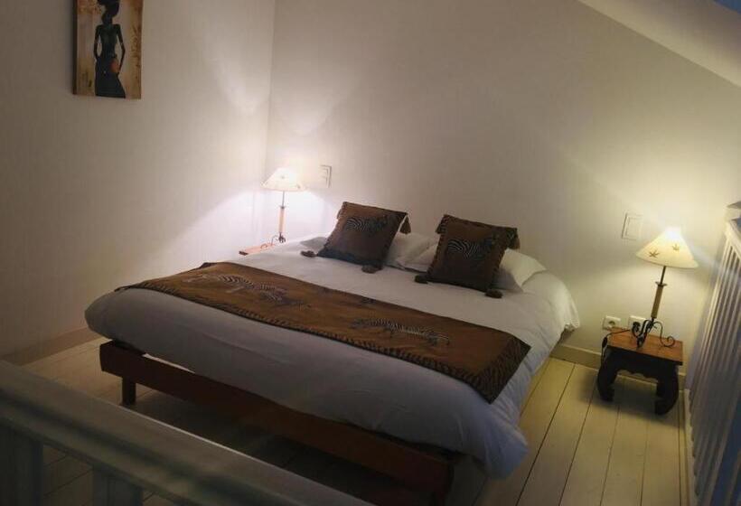 Номер Стандарт, Chambres D'hôtes Les Templiers