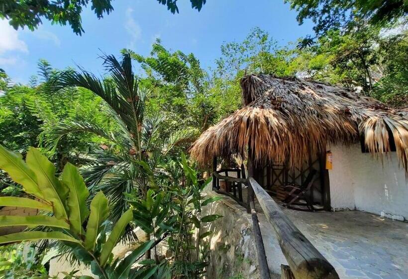 스탠다드 방갈로, Monte Verde Hostal