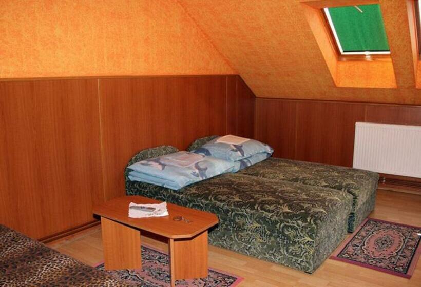 Номер Стандарт, Harsona Fogadó