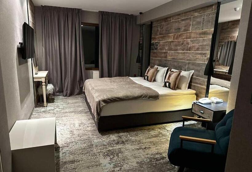 Номер Deluxe с Балконом, Grand Hotel Murgavets