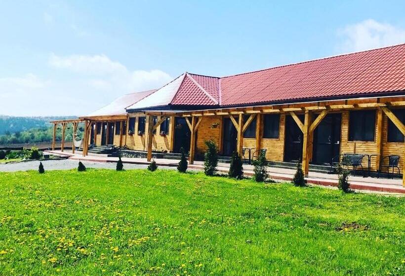 一居室别墅, Aranyló Vendégház