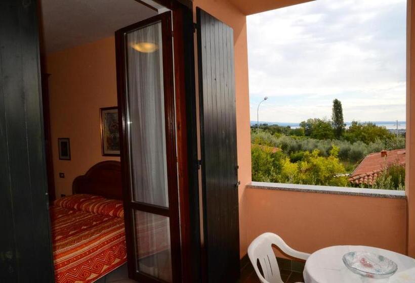 Вилла 1 Спальня Вид на Сад, B&b Nonna Cecilia