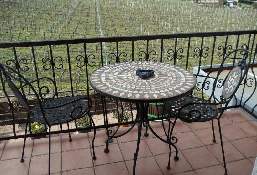 Номер Стандарт с Балконом, Weinhotel Kienle