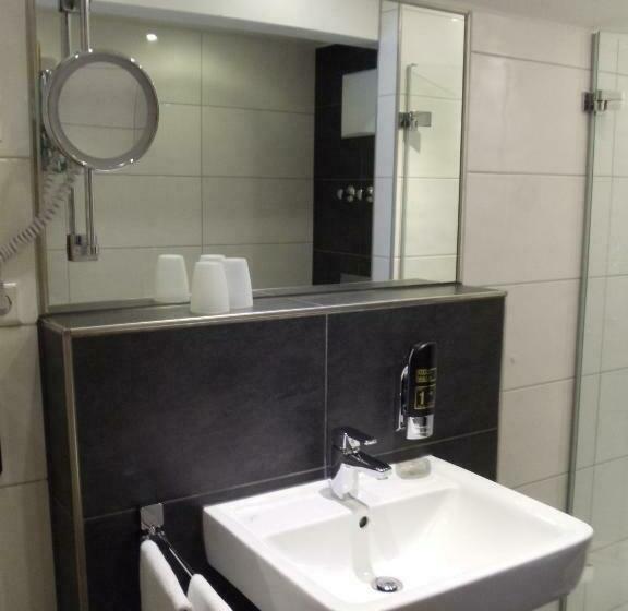 Номер Стандарт с Балконом, Weinhotel Kienle
