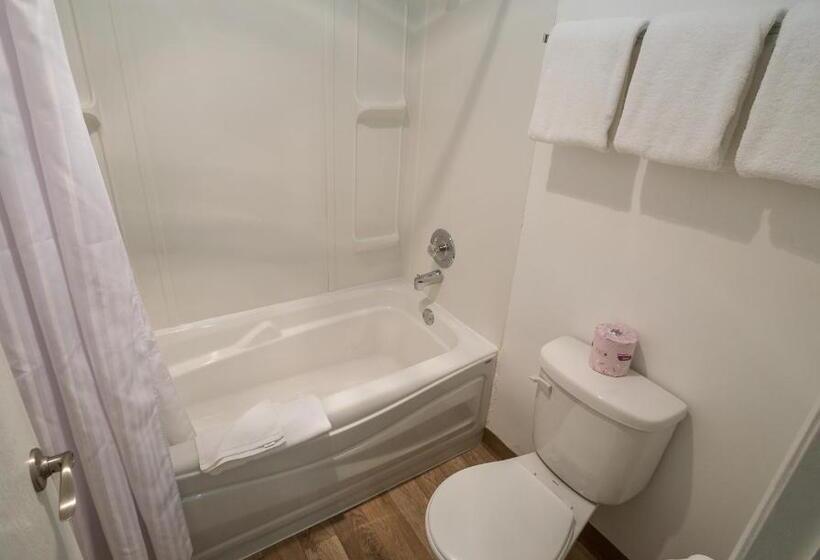 패밀리 룸, Westwood Motel 100 Mile House